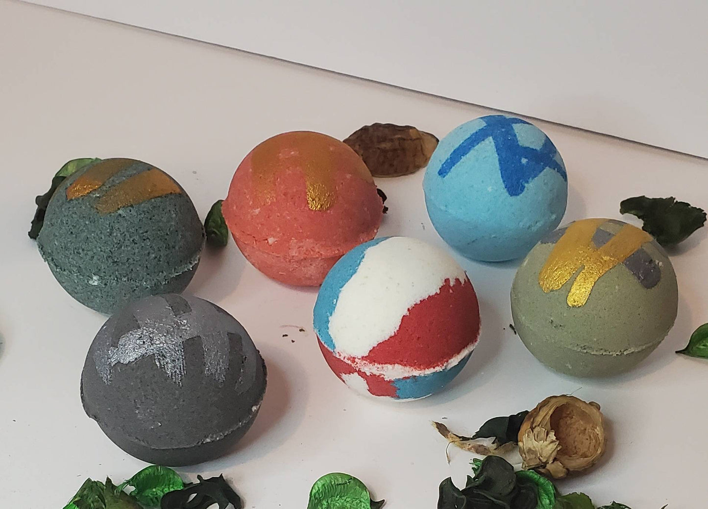 Manville Bath Bomb Set for Men, (6) or (12) Masculine Scents